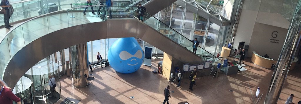 entrance foyer of the convention centre